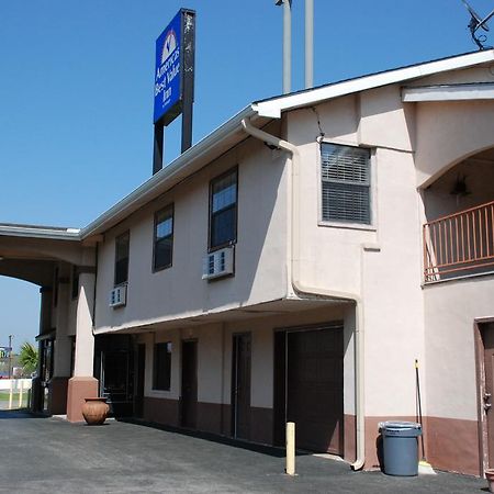 Apple Tree Inn Lindale Bagian luar foto