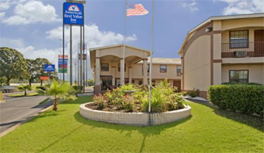 Apple Tree Inn Lindale Bagian luar foto